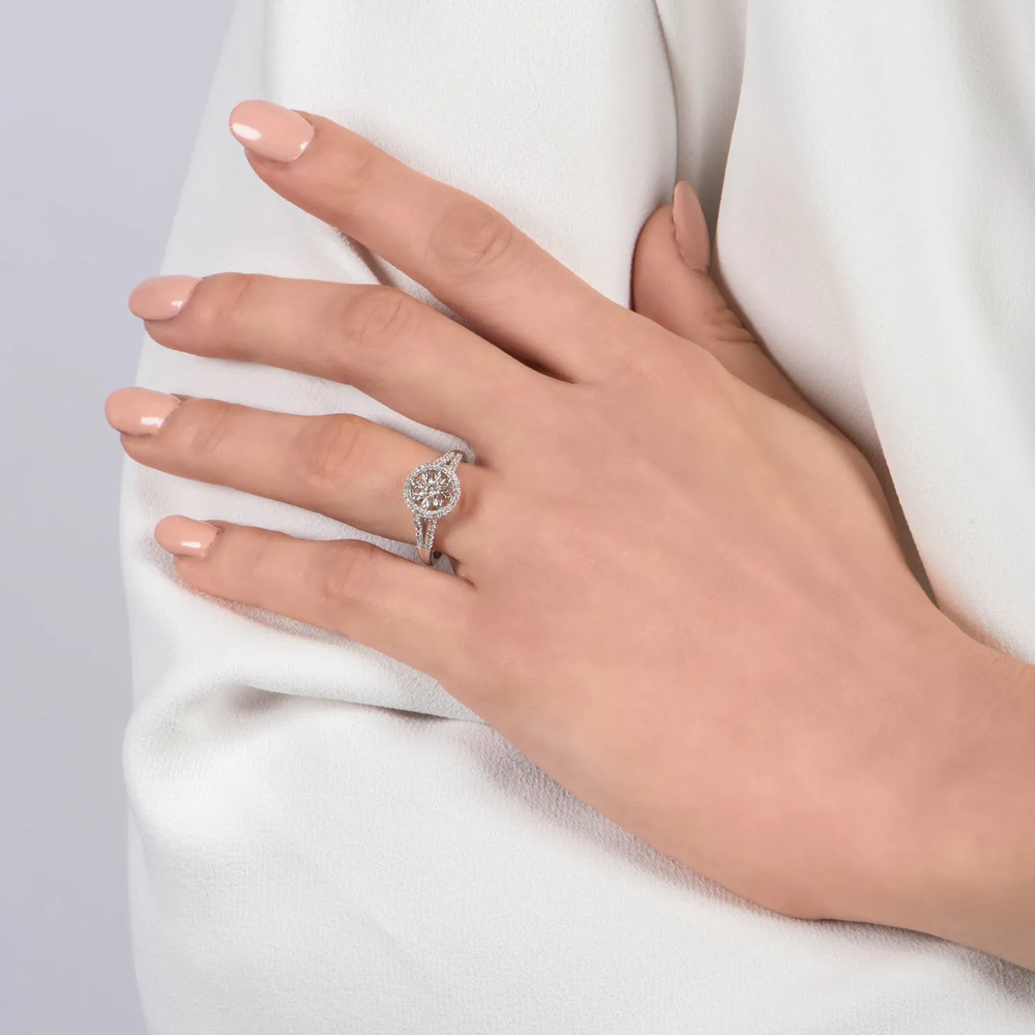 Enchanted Disney Fine Jewelry 10K White Gold with 1/4 CTTW Diamond Elsa Promise Ring