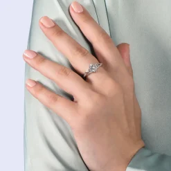 Enchanted Disney Fine Jewelry Sterling Silver with 1/4 CTTW Diamonds Frozen 2 Elsa Snowflake Ring